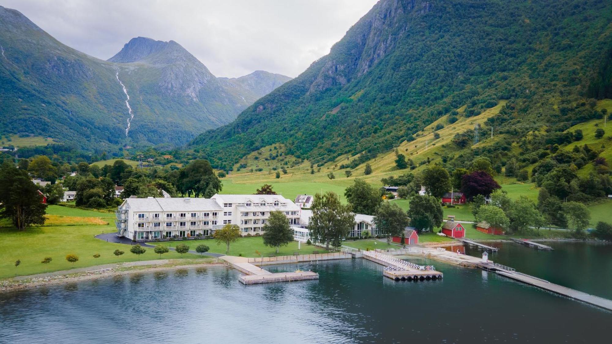 Rosendal Fjordhotel Exterior photo